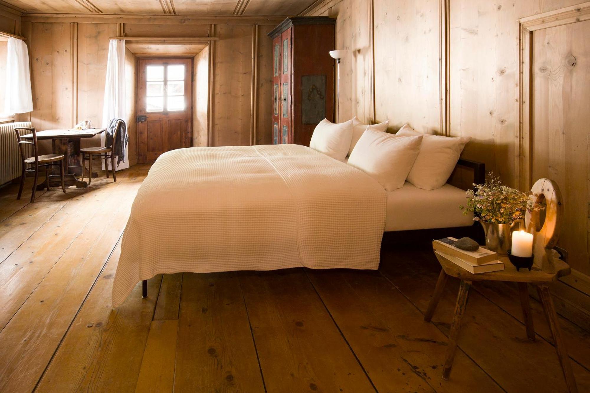 Hotel Chasa Chalavaina Müstair Camera foto