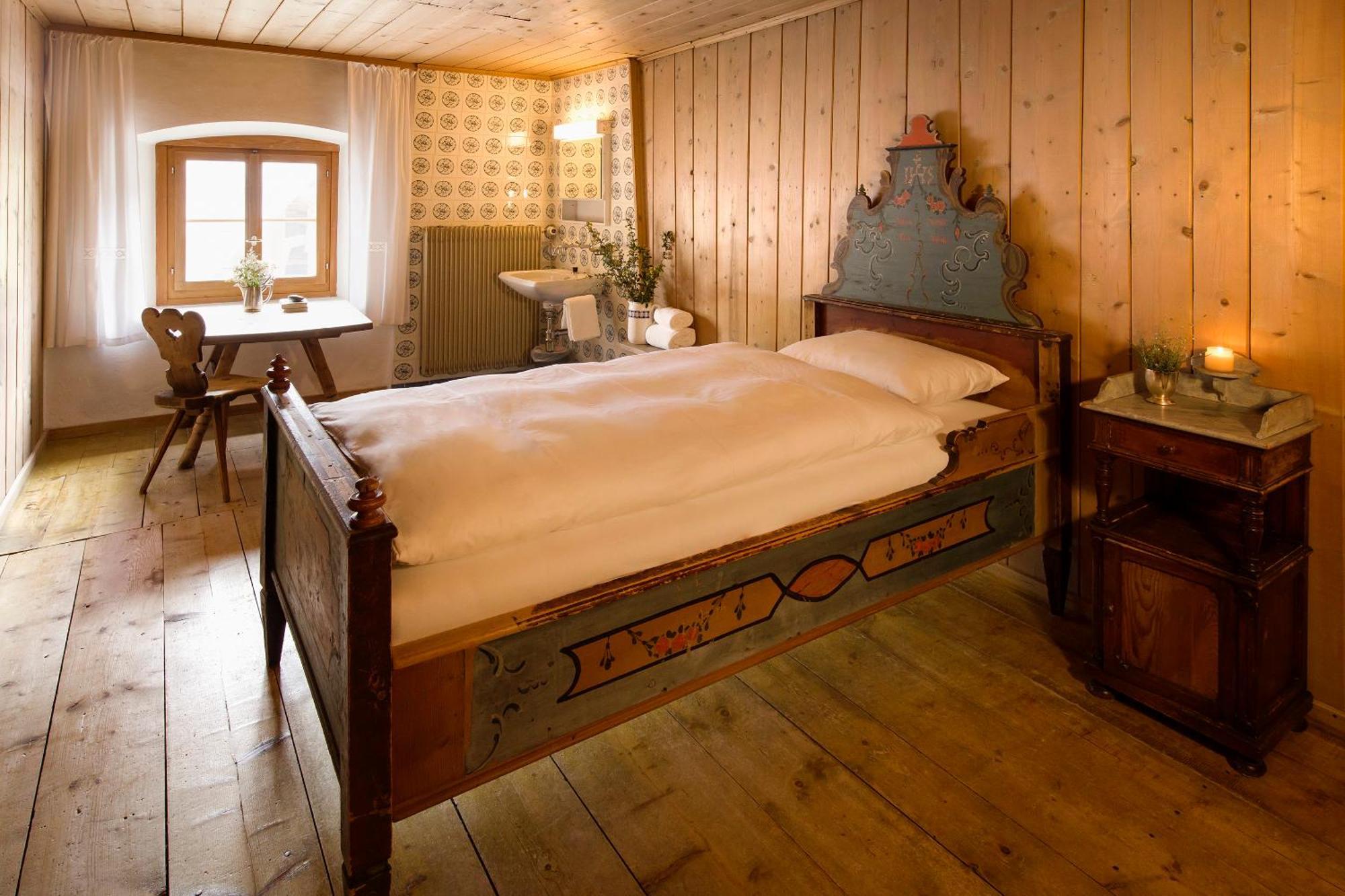 Hotel Chasa Chalavaina Müstair Camera foto